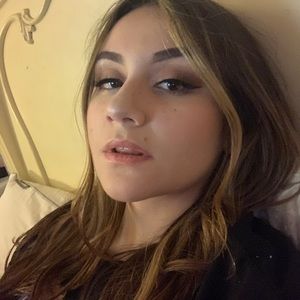 Meet your Posher, Cristina